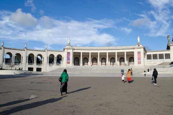 private-tour-to-fatima-with-an-official-guide