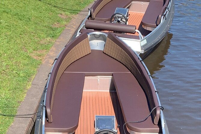 private-tour-to-giethoorn-the-windmills-cheese-from-amsterdam