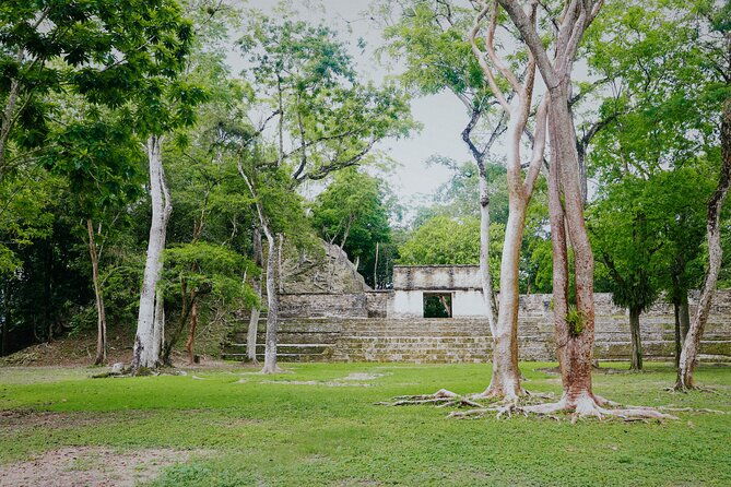 private-tour-to-maya-sites-xunantunich-and-cahal-pech