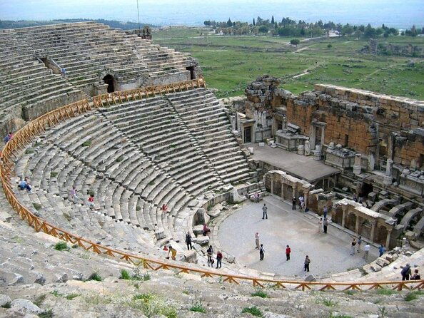 private-tour-to-salda-lake-pamukkale-hierapolis-ancient-city