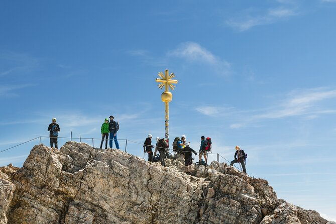 private-tour-to-the-zugspitze-neuschwanstein-castle-with-lunch