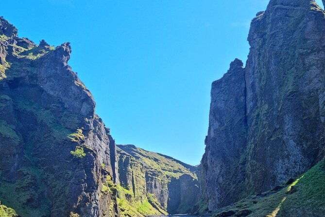 private-tour-to-thorsmork-glaciers-and-waterfalls