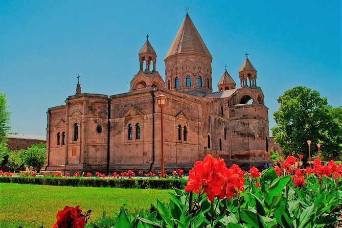 private-tour-to-unesco-heritage-echmiadzin-churches-zvartnots-and-sardarapat