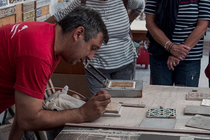 private-tour-with-tiles-workshop-and-national-tile-museum-visit-2