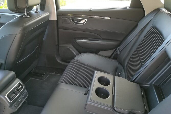 private-transfer-from-faro-airport-to-olhao-1-4-pax