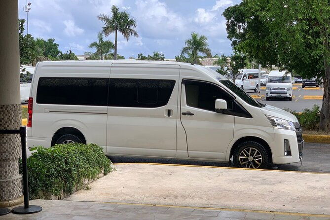 private-transfer-from-hotels-to-punta-cana-airport
