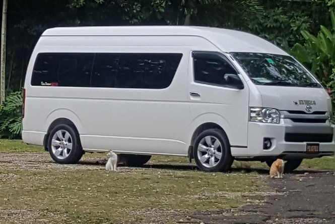 private-transfer-from-montego-bay-airport-to-hilton-rose-hall