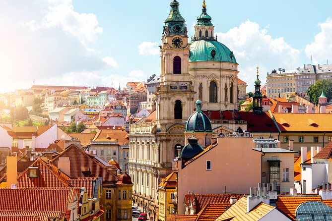 private-transfer-from-passau-to-prague-2h-stop-local-driver