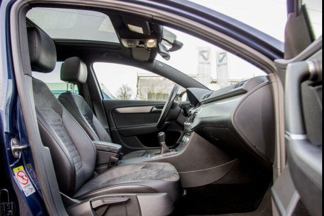 private-transfer-from-salou-portaventura-to-airport-barcelona