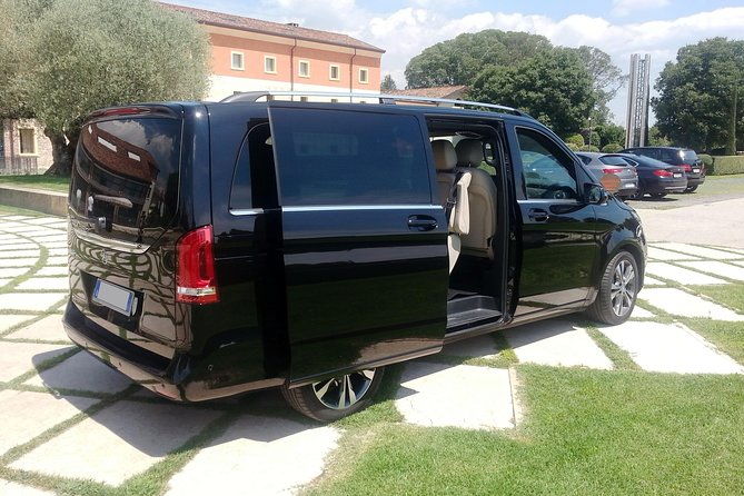private-transfer-from-verona-to-venice-venice-airport-venice-cruise-terminal