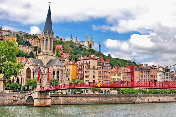private-transfer-port-of-lyon-to-lyon-airport-lys-in-luxury-van