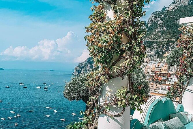 private-transfer-sorrento-to-naples-or-reverse-with-3-hours-stop-in-pompeii