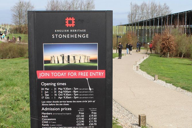 private-transfer-southampton-cruise-port-to-london-via-stonehenge-wilton-house-2