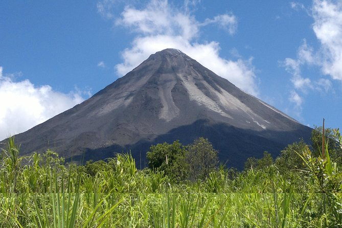 private-transfer-to-from-liberia-airport-to-la-fortuna-area-arenal-volcano