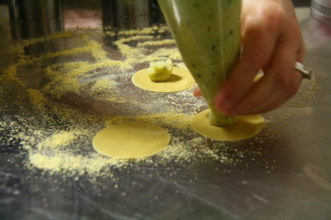 private-tuscan-italian-cooking-class-cheese-tasting-with-ilaria