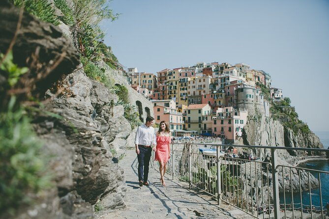 private-vacation-photography-session-with-local-photographer-in-cinque-terre