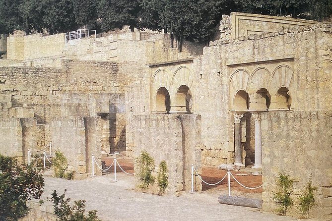 private-visit-to-medina-azahara-with-official-guide