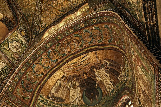 private-walking-tour-discover-ravennas-stunning-mosaics