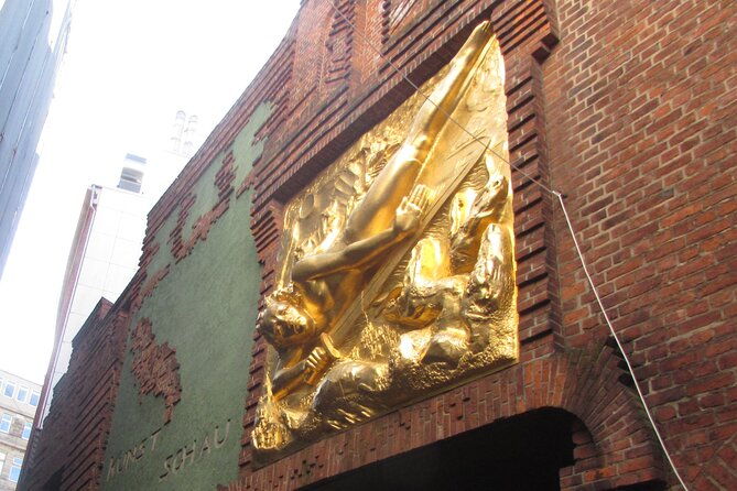 private-walking-tour-through-the-fascinating-bremens-city-center