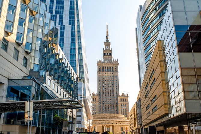 private-warsaw-city-tour-with-social-distance-bus