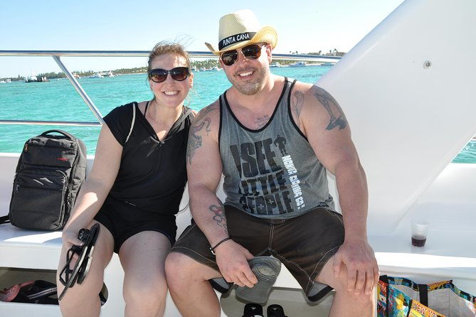 punta-cana-combo-tour-snorkeling-catamaran-cruise-parasailing