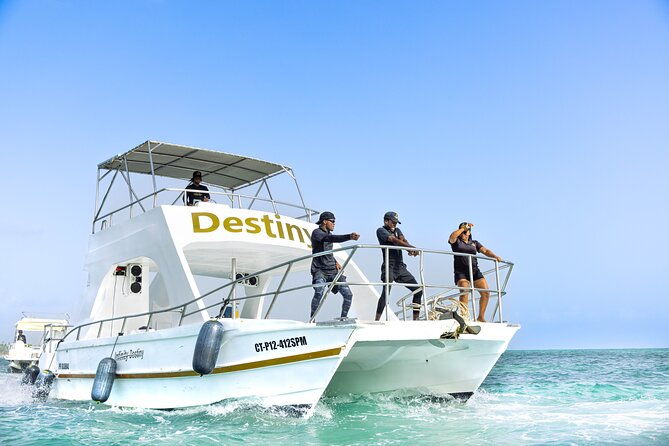 punta-cana-private-boat-tour-with-open-bar-and-bbq