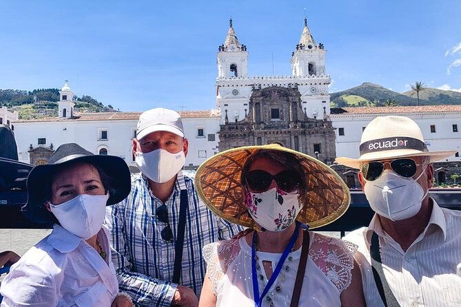 quito-city-tour-double-decker-bus