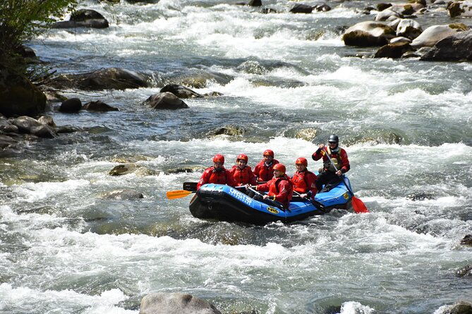 rafting-power-in-the-noce-stream-in-ossana