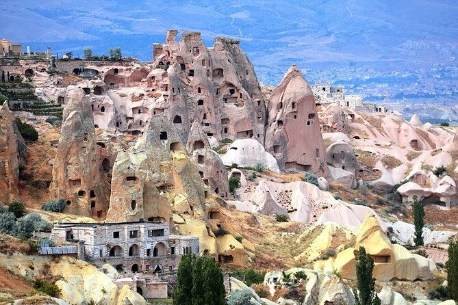 red-valley-hiking-tour-2