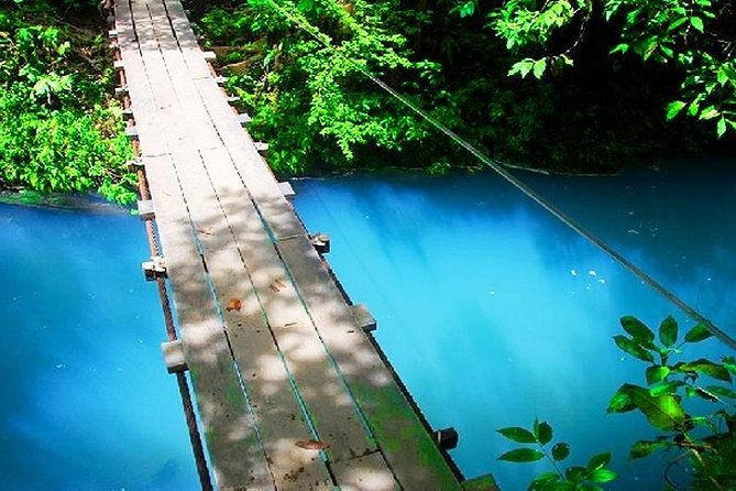 rio-celeste-hike-tenorio-volcano-hike