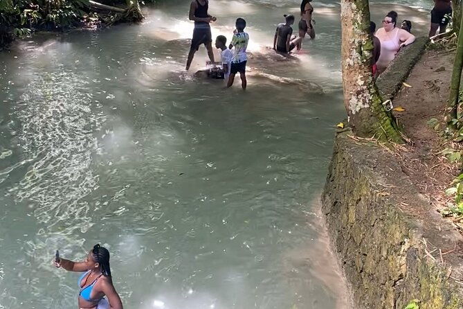river-climbing-and-horseback-riding