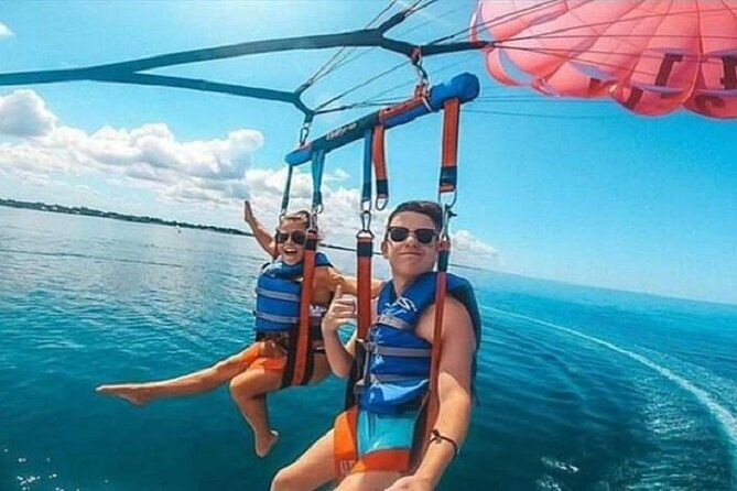 roatan-chocolate-factory-rum-factory-and-beach-day-tour