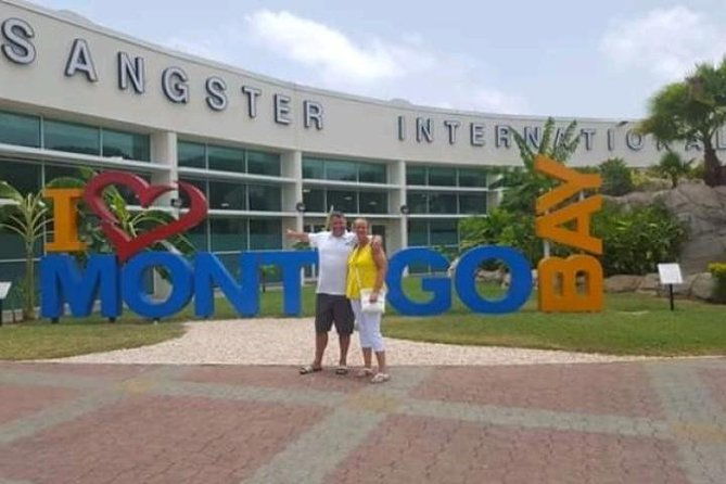 runaway-bay-hotels-private-roundtrip-airport-transfer-from-montego-bay-mbj