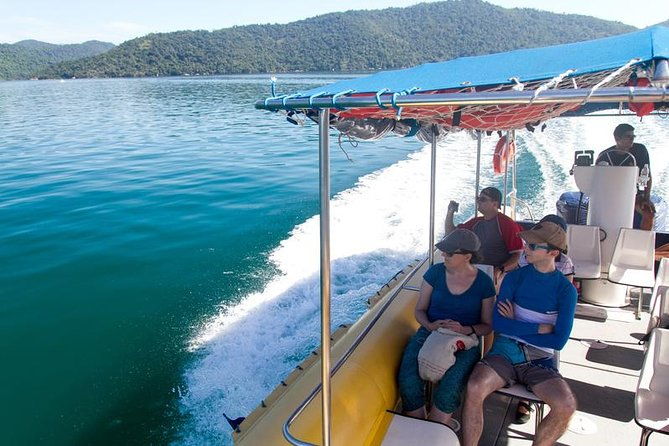 saco-do-mamangua-speedboat-tour