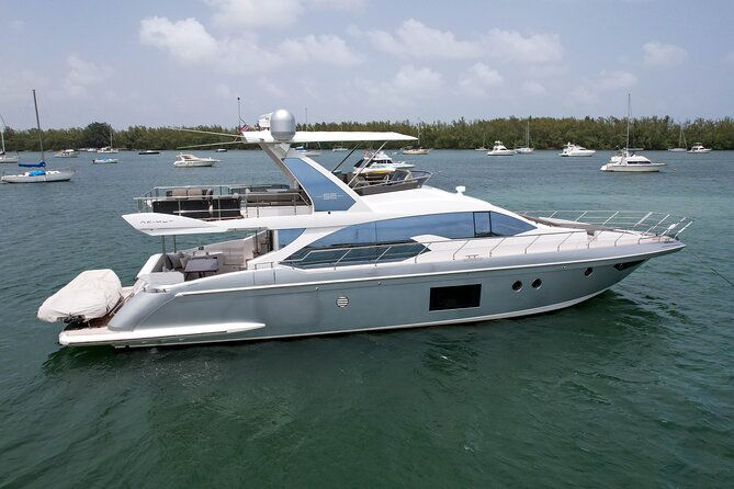 sailing-into-the-sunset-on-a-personalized-luxury-yacht-charter