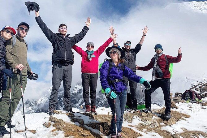 salkantay-trek-5d-5n-with-glass-cabanas-hobbit-house-hot-jacuzzi