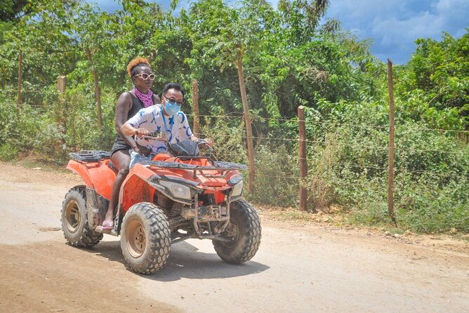 samana-full-day-whale-sighting-waterfall-safari-and-beach