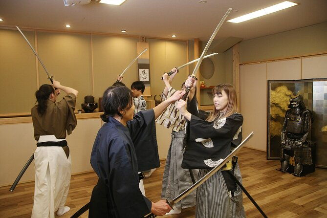 samurai-shogun-experience-with-costume-wearing