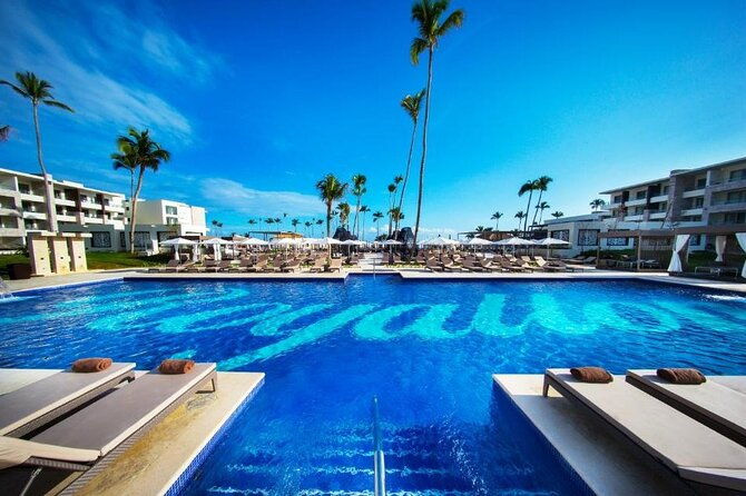 santo-domingo-airport-and-royalton-bavaro-private-transfer