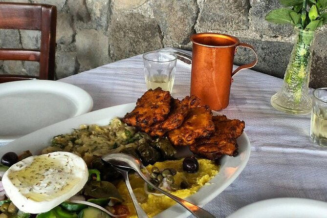 santorini-like-a-local-discover-local-flavors-by-exploring-the-island