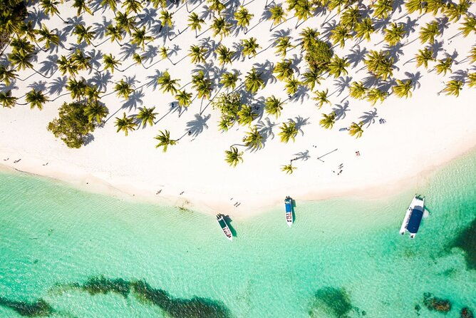 saona-island-cruise-private-beach