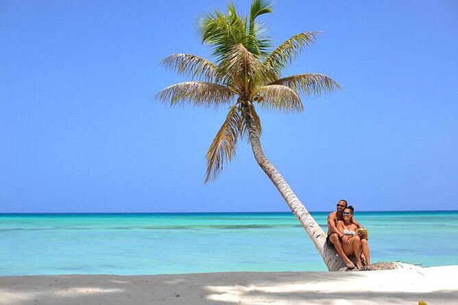 saona-island-tour-and-catamaran-party-from-punta-cana