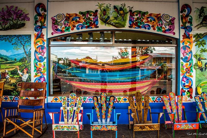 sarchi-oxcarts-souvenirs-shopping-private-tour