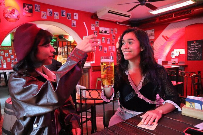 saturday-night-bar-crawl-in-vienna-austria-2