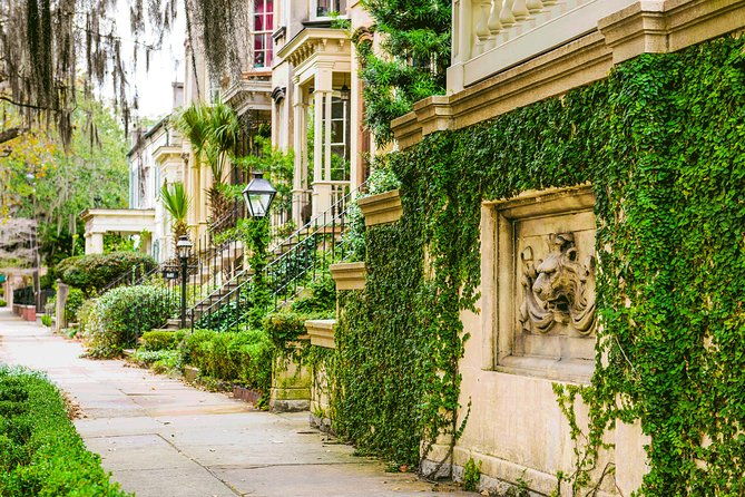 savannah-land-sea-combo-city-sightseeing-trolley-tour-with-riverboat-cruise
