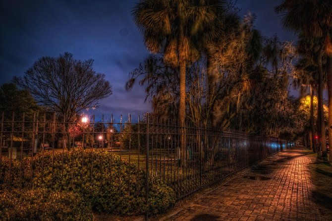 savannahs-ghost-city-dead-of-night-walking-night-tour