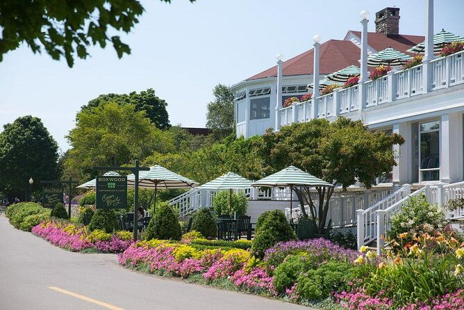 scenic-mackinac-island-a-self-guided-cycling-audio-tour