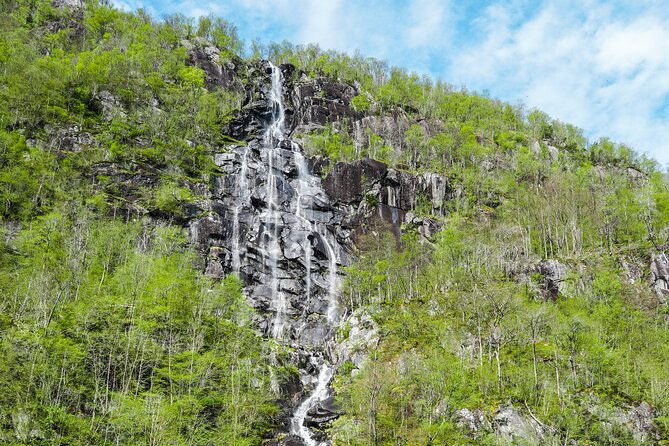 scenic-rib-adventure-to-hardangerfjord-fyksesund-from-oystese