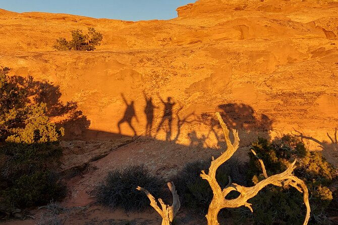 secluded-arches-sunset-experience-best-of-devils-garden-easy-hike