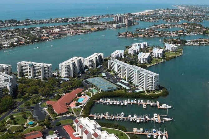 see-all-of-gorgeous-tampa-bay-by-helicopter